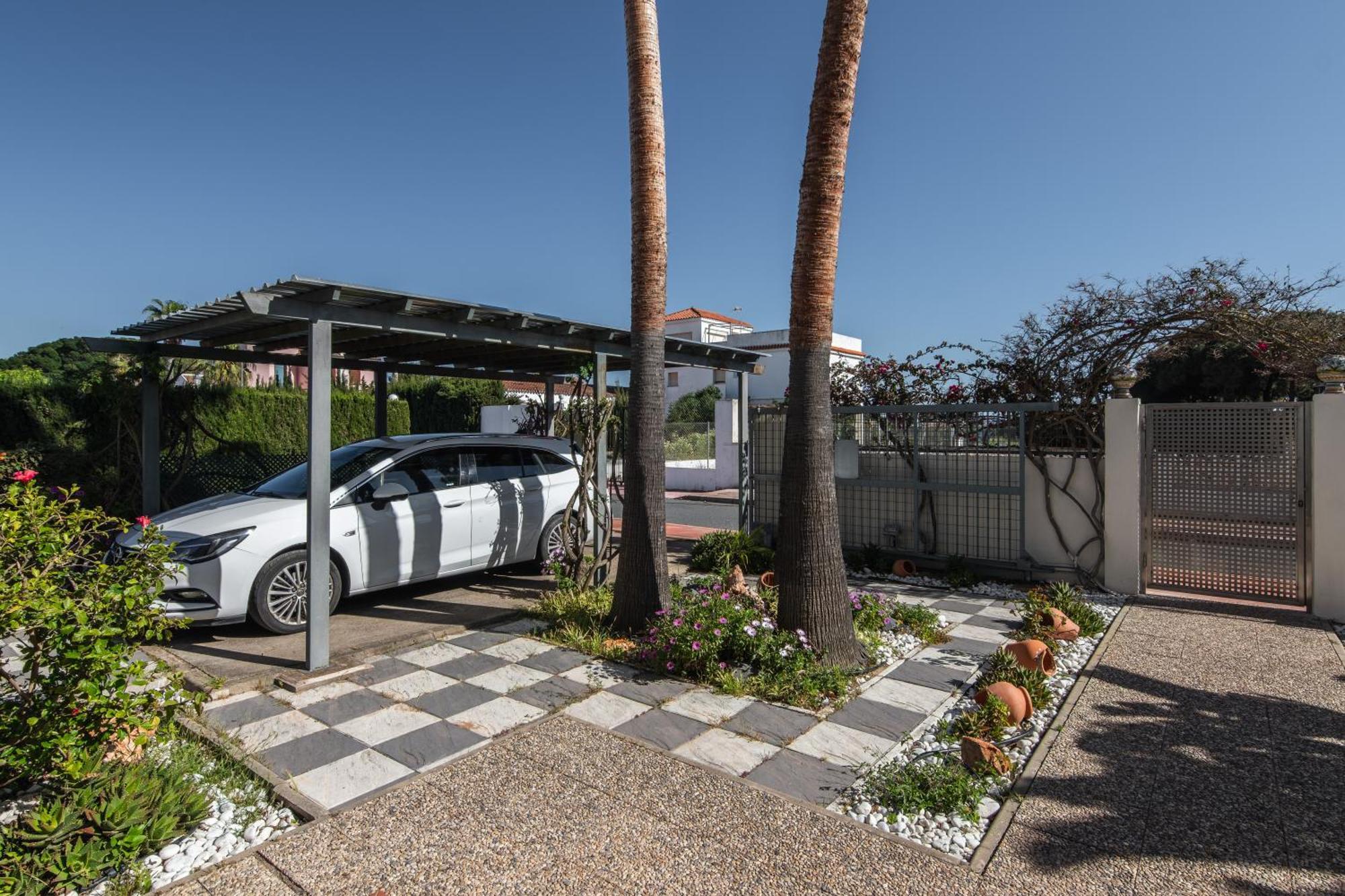 Chalet Sol Y Mar By H Isla Canela Exterior photo